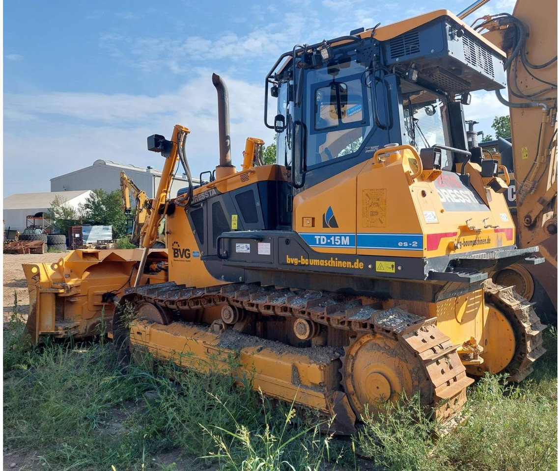 DRESSTA NORTH AMERICA TD-15M - Bulldozer/ Planierraupe: das Bild 4 DRESSTA NORTH AMERICA TD-15M - Bulldozer/ Planierraupe: das Bild 4