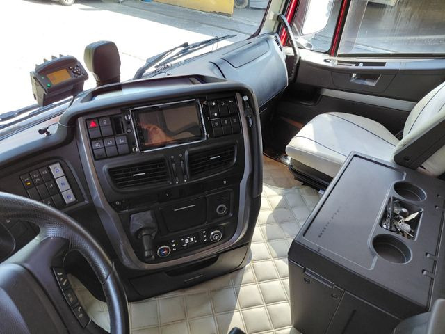 Plane LKW Iveco 260S42 Stralis, 6x2, Retarder, Euro 6, 7.80m box: das Bild 16