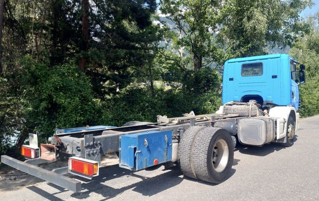 Scania R124LB 420 4x2, Euro 3 - Fahrgestell LKW: das Bild 4 Scania R124LB 420 4x2, Euro 3 - Fahrgestell LKW: das Bild 4