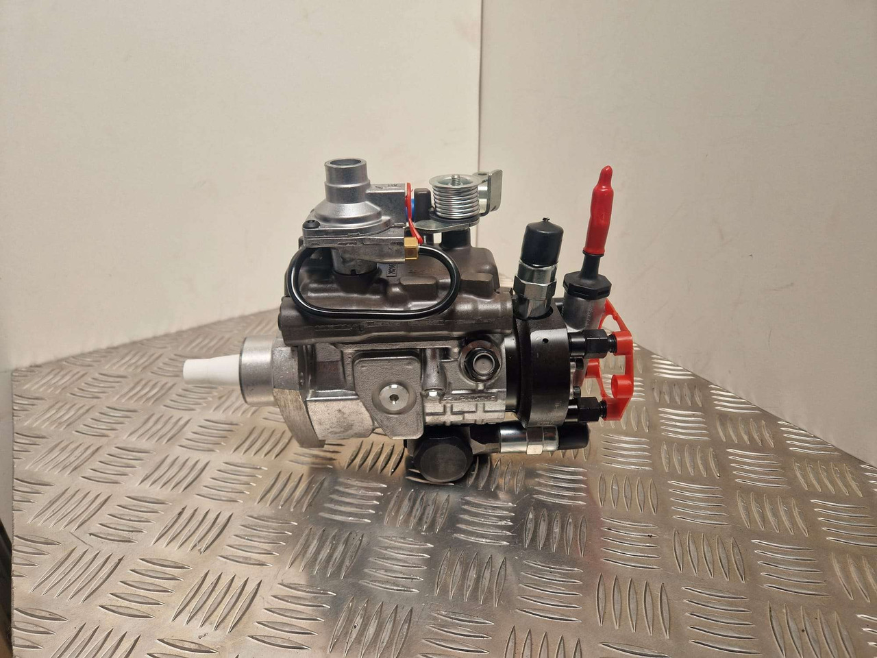 320/06935 24v 63kw Injection pump 9520A294H Delphi - Motor und Teile für Baumaschine: das Bild 2 320/06935 24v 63kw Injection pump 9520A294H Delphi - Motor und Teile für Baumaschine: das Bild 2