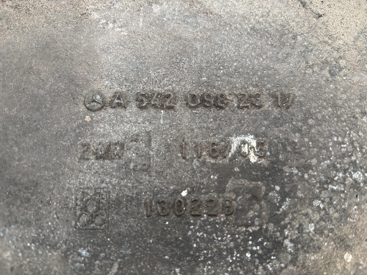 Claas Lexion 780 Kolektor Ssący OM502LA 5420982317 5420980617 - Ansaugkrümmer für Mähdrescher: das Bild 3 Claas Lexion 780 Kolektor Ssący OM502LA 5420982317 5420980617 - Ansaugkrümmer für Mähdrescher: das Bild 3