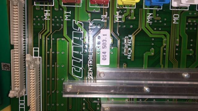 Claas Lexion - Płyta Bezpieczników 014503.1 - Sicherung für Landmaschine: das Bild 1 Claas Lexion - Płyta Bezpieczników 014503.1 - Sicherung für Landmaschine: das Bild 1