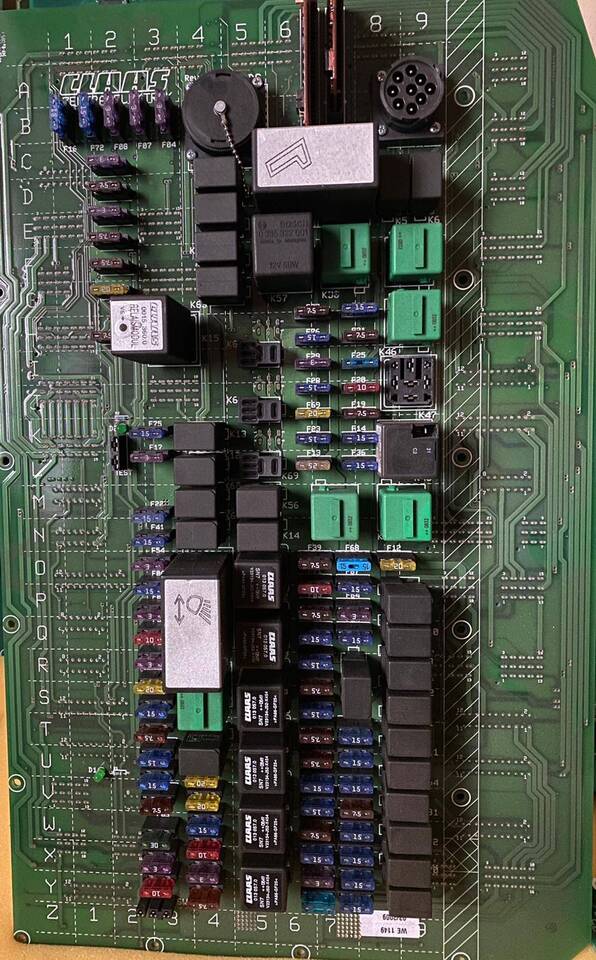 Claas Lexion - Płyta Bezpieczników 015 353.0 - Sicherung für Landmaschine: das Bild 1 Claas Lexion - Płyta Bezpieczników 015 353.0 - Sicherung für Landmaschine: das Bild 1