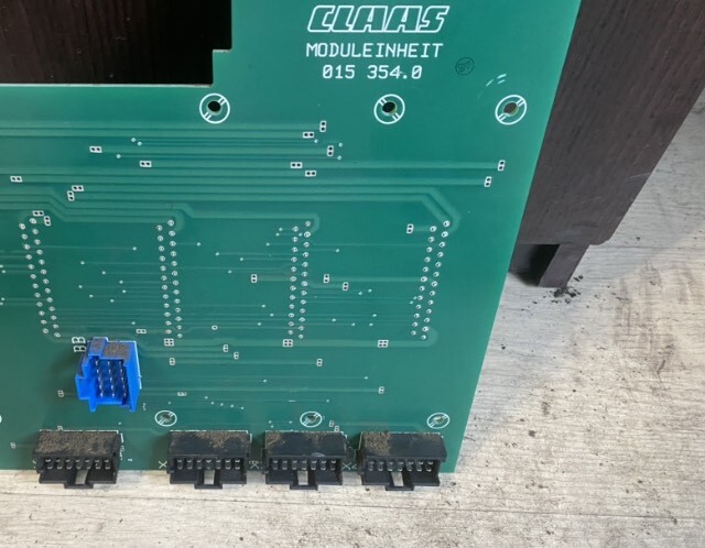 Claas Lexion Płyta Bezpieczników 015 354.0 - Sicherung für Landmaschine: das Bild 1 Claas Lexion Płyta Bezpieczników 015 354.0 - Sicherung für Landmaschine: das Bild 1