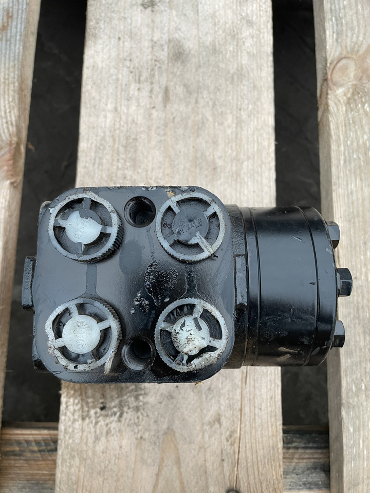 Claas Lexion Tucano Trion - orbitrol nowy - Hydraulik für Landmaschine: das Bild 3 Claas Lexion Tucano Trion - orbitrol nowy - Hydraulik für Landmaschine: das Bild 3