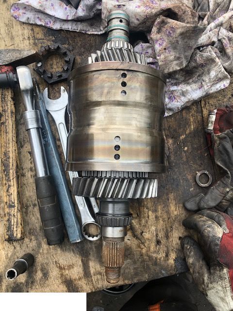 Claas Ranger Matbro - Kosz Skrzyni Biegów - Getriebe und Teile für Landmaschine: das Bild 1 Claas Ranger Matbro - Kosz Skrzyni Biegów - Getriebe und Teile für Landmaschine: das Bild 1