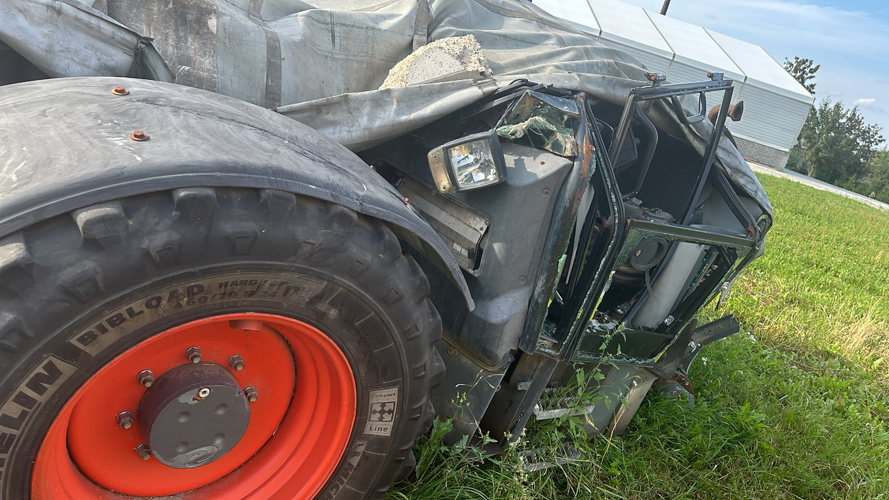 Claas Scorpion 732 części zwolnica zwrotnica Piasta koła most silnik skrzynia kabina inne - Achsschenkel für Landmaschine: das Bild 3 Claas Scorpion 732 części zwolnica zwrotnica Piasta koła most silnik skrzynia kabina inne - Achsschenkel für Landmaschine: das Bild 3