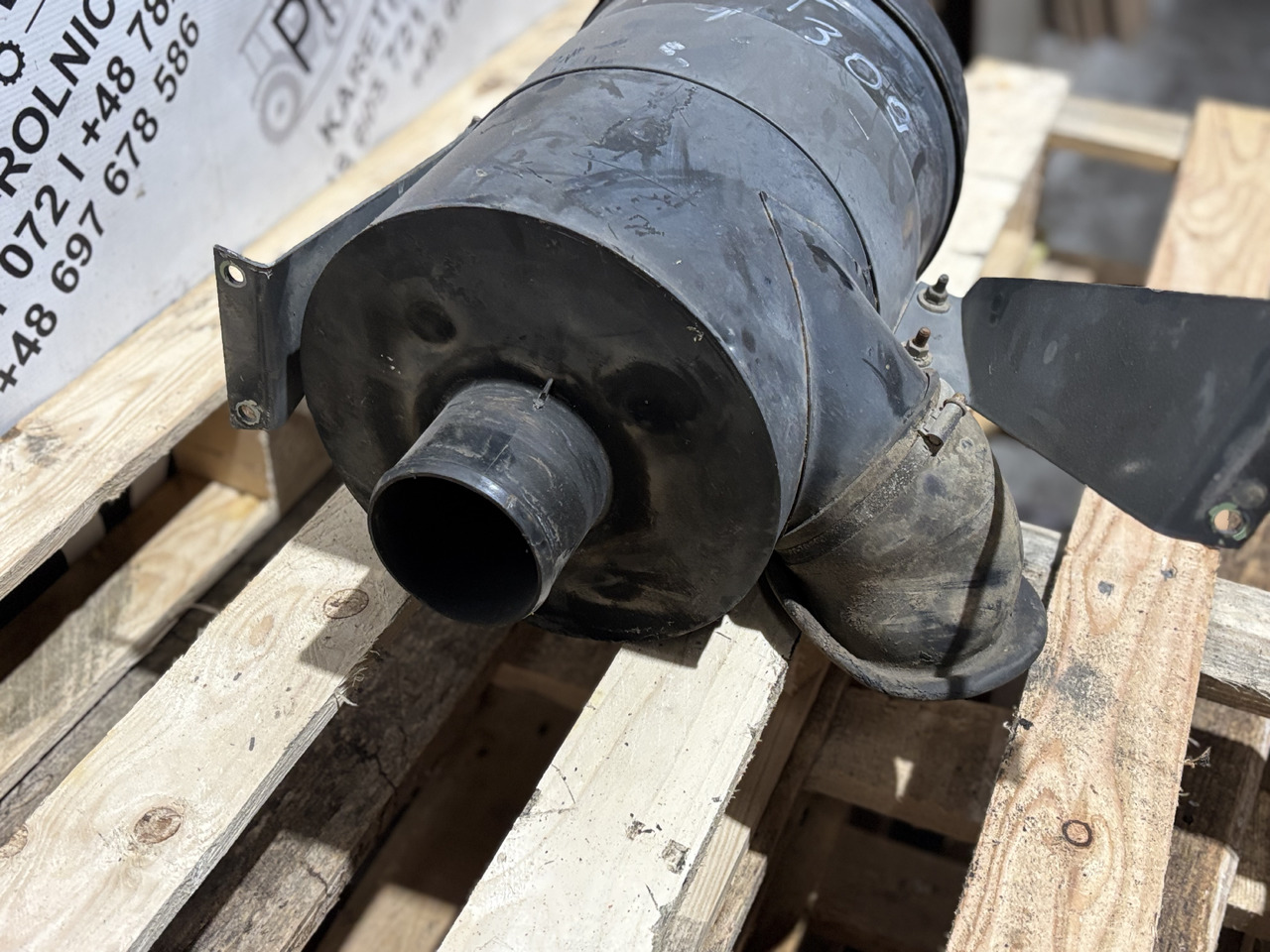 Fendt 309 Obudowa Filtra Powietrza - Luftfilter für Landmaschine: das Bild 3 Fendt 309 Obudowa Filtra Powietrza - Luftfilter für Landmaschine: das Bild 3