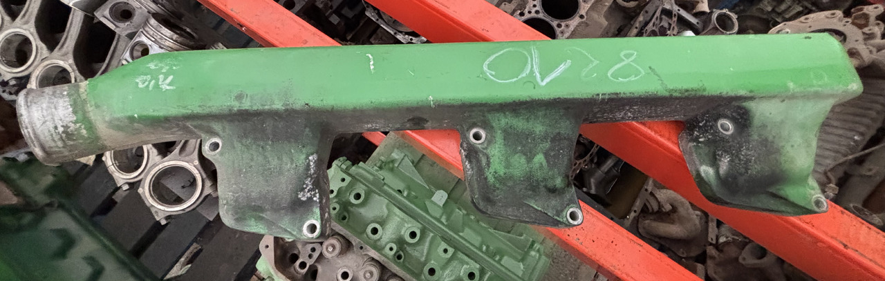 John Deere 8210 Kolektor Dolotowy R503413 R116727 - Ansaugkrümmer für Landmaschine: das Bild 1 John Deere 8210 Kolektor Dolotowy R503413 R116727 - Ansaugkrümmer für Landmaschine: das Bild 1