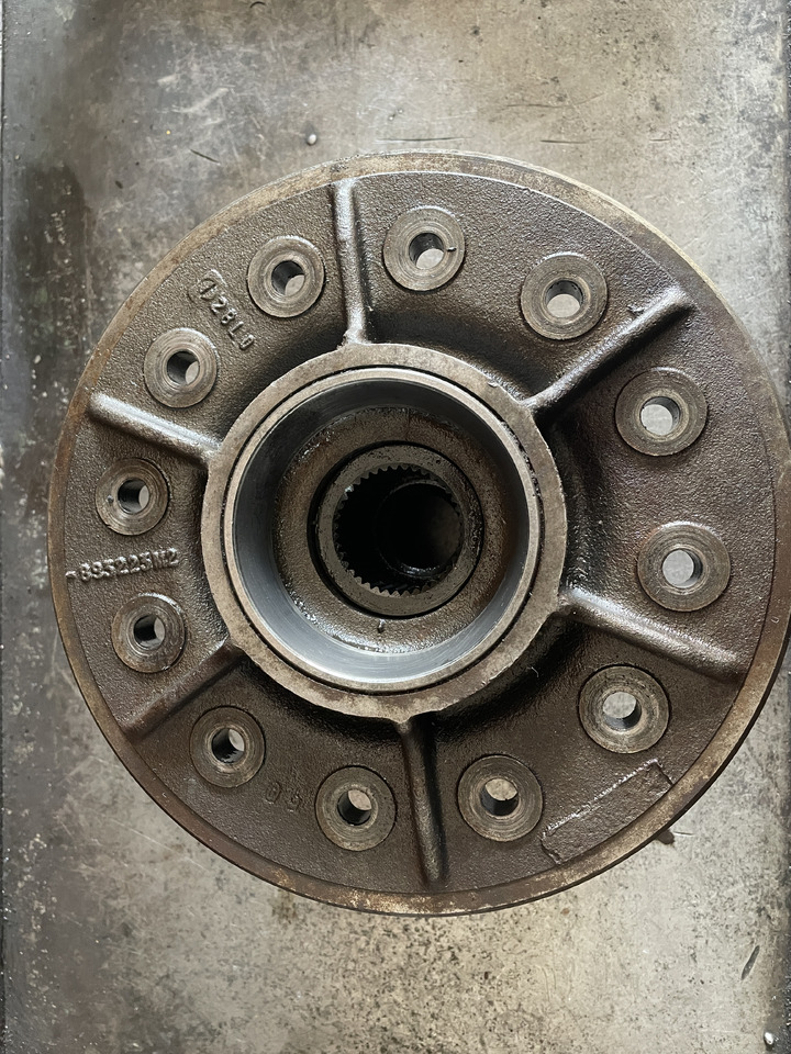 Massey Fergusson 3690 - mechanizm roznicowy tylnego mostu 893223M2 - Hinterachse für Landmaschine: das Bild 3 Massey Fergusson 3690 - mechanizm roznicowy tylnego mostu 893223M2 - Hinterachse für Landmaschine: das Bild 3