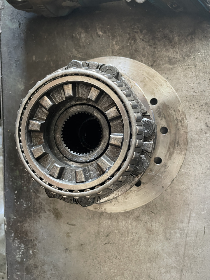 Massey Fergusson 3690 - mechanizm roznicowy tylnego mostu 893223M2 - Hinterachse für Landmaschine: das Bild 2 Massey Fergusson 3690 - mechanizm roznicowy tylnego mostu 893223M2 - Hinterachse für Landmaschine: das Bild 2