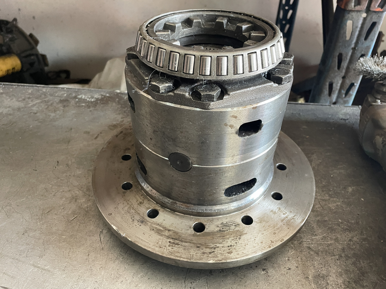 Massey Fergusson 3690 - mechanizm roznicowy tylnego mostu 893223M2 - Hinterachse für Landmaschine: das Bild 1 Massey Fergusson 3690 - mechanizm roznicowy tylnego mostu 893223M2 - Hinterachse für Landmaschine: das Bild 1