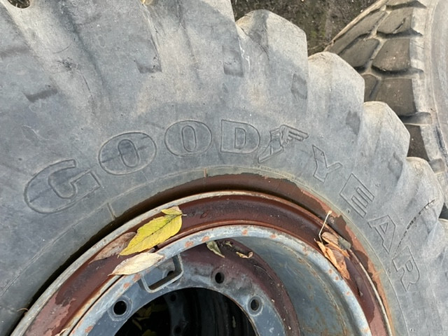 Opona Goodyear 20.5r25 - Reifen für Landmaschine: das Bild 2 Opona Goodyear 20.5r25 - Reifen für Landmaschine: das Bild 2
