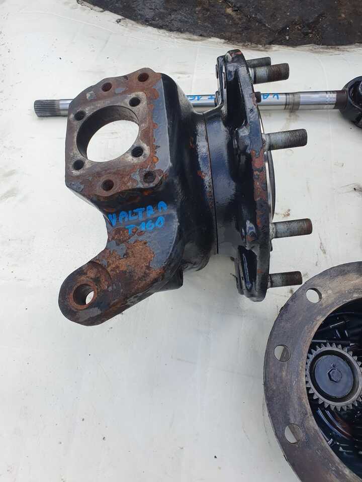 Achsschenkel für Landmaschine Valtra T120  - Zwolnica - Zwrotnica - Półoś - Skrzynia - Silnik - Siłowniki - Tylny WOM: das Bild 9