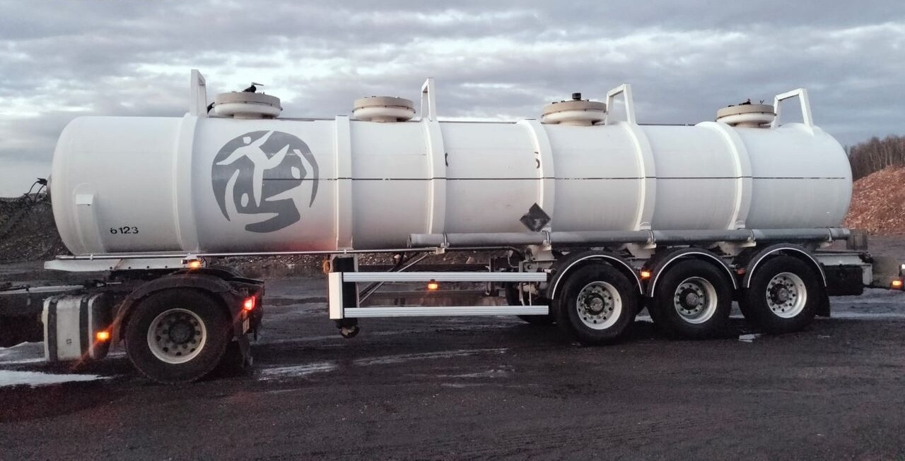 Guhur ADR L4BN/ chemiczna / polyester / poj. 24.600L - Tankauflieger: das Bild 5 Guhur ADR L4BN/ chemiczna / polyester / poj. 24.600L - Tankauflieger: das Bild 5