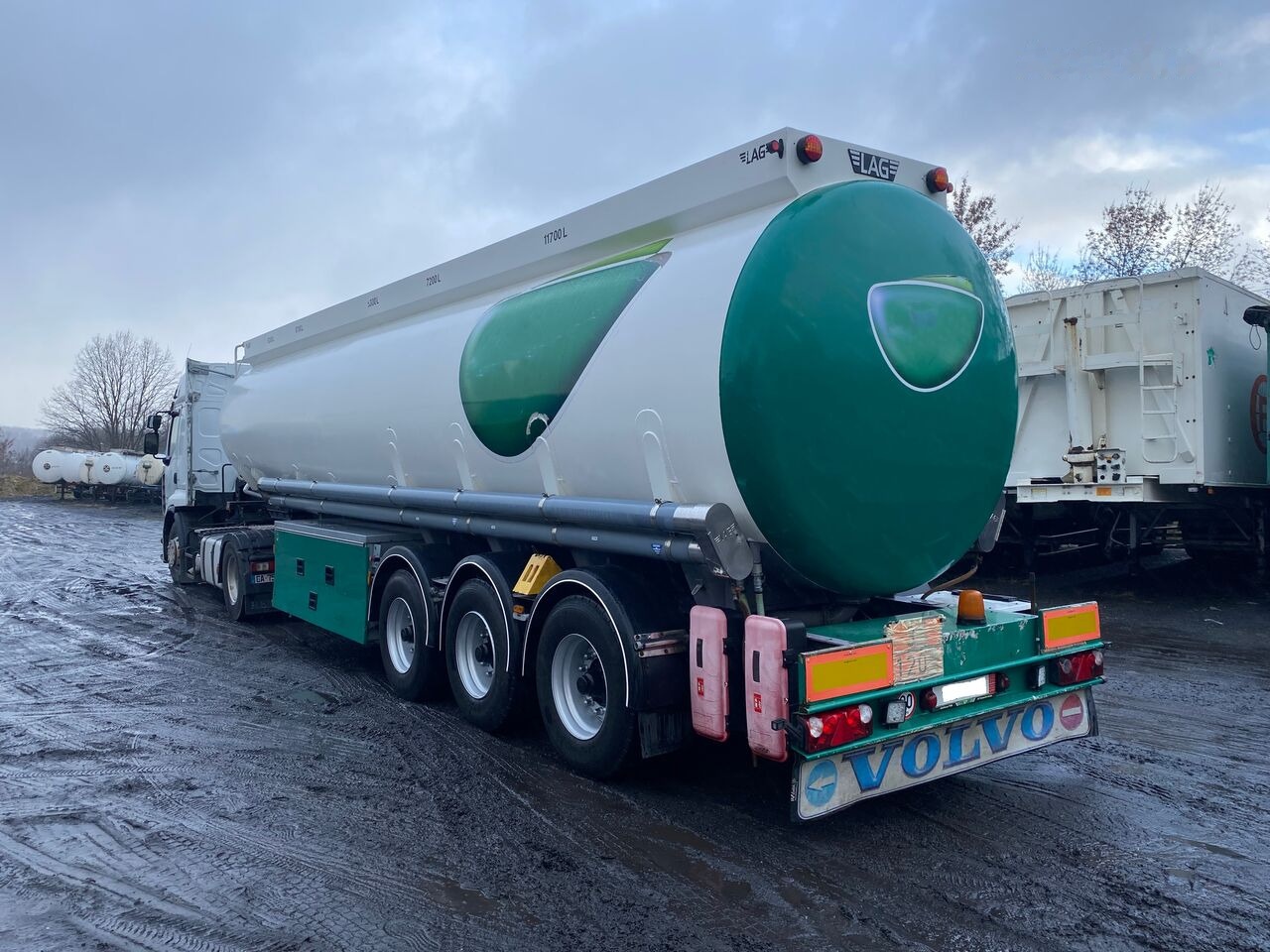 LAG - Tankauflieger: das Bild 4 LAG - Tankauflieger: das Bild 4