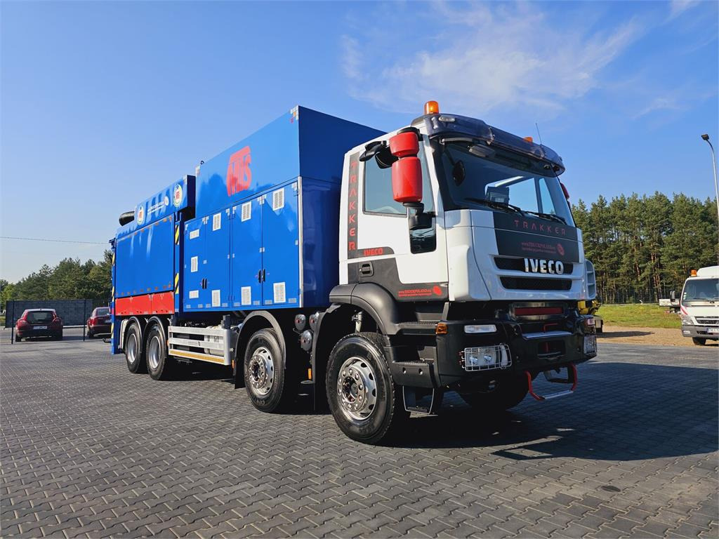 Iveco MTS 4 x TURBINE MTS 4 x TURBINE Saugbagger vacuum - Saug-/ Spülfahrzeug: das Bild 2 Iveco MTS 4 x TURBINE MTS 4 x TURBINE Saugbagger vacuum - Saug-/ Spülfahrzeug: das Bild 2