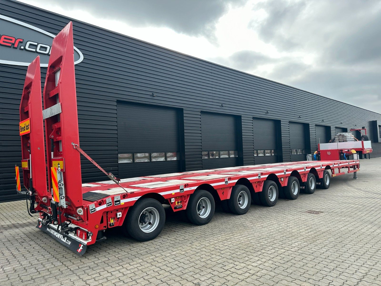 Faymonville Multimax 7 achs. tieflader / 2 x ausziehbar Faymonville Multimax 7 achs. tieflader / 2 x ausziehbar - Tieflader Auflieger: das Bild 4 Faymonville Multimax 7 achs. tieflader / 2 x ausziehbar Faymonville Multimax 7 achs. tieflader / 2 x ausziehbar - Tieflader Auflieger: das Bild 4