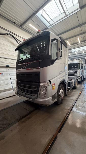 Volvo FH 500 - Sattelzugmaschine: das Bild 2 Volvo FH 500 - Sattelzugmaschine: das Bild 2