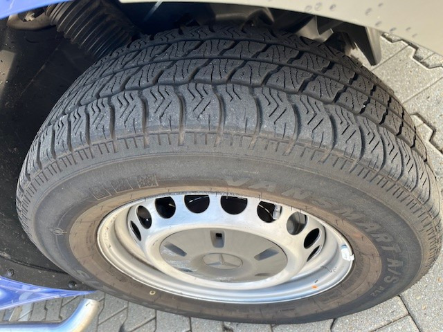 Kleintransporter Mercedes-Benz Sprinter 311 / 2.2 CDI Euro 6D / L3 H2 / Automatic / APK-TUV 02-26: das Bild 17