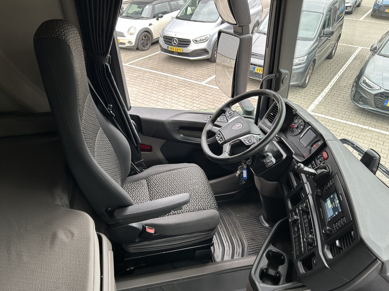 Scania R450 Highline / Retarder / 707 dkm / APK TUV 03-26 - Sattelzugmaschine: das Bild 3 Scania R450 Highline / Retarder / 707 dkm / APK TUV 03-26 - Sattelzugmaschine: das Bild 3