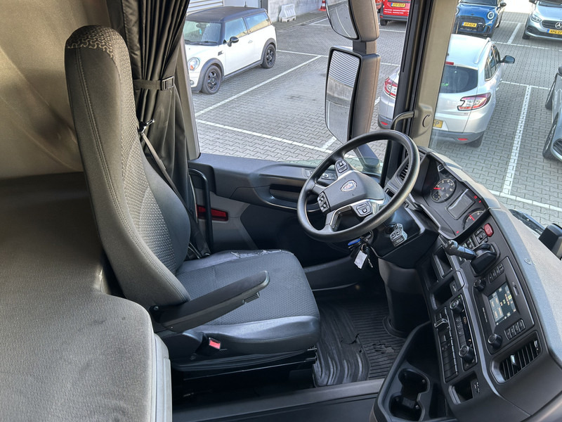 Scania R450 Highline / Retarder / 770 dkm / APK TUV 03-26 - Sattelzugmaschine: das Bild 3 Scania R450 Highline / Retarder / 770 dkm / APK TUV 03-26 - Sattelzugmaschine: das Bild 3