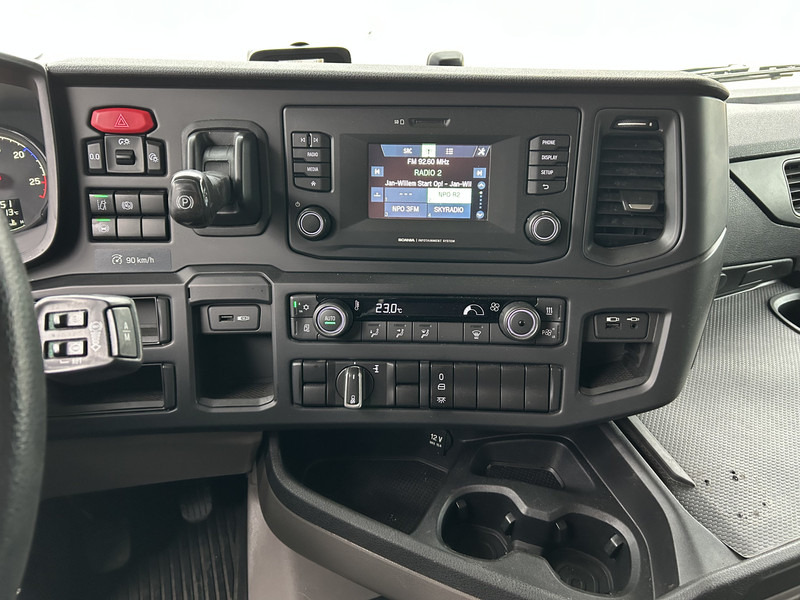 Scania R450 Highline / Retarder / 779 dkm / APK TUV 03-26 - Sattelzugmaschine: das Bild 5 Scania R450 Highline / Retarder / 779 dkm / APK TUV 03-26 - Sattelzugmaschine: das Bild 5