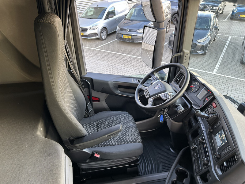 Scania R450 Highline / Retarder / 860 dkm / APK TUV 03-26 - Sattelzugmaschine: das Bild 3 Scania R450 Highline / Retarder / 860 dkm / APK TUV 03-26 - Sattelzugmaschine: das Bild 3
