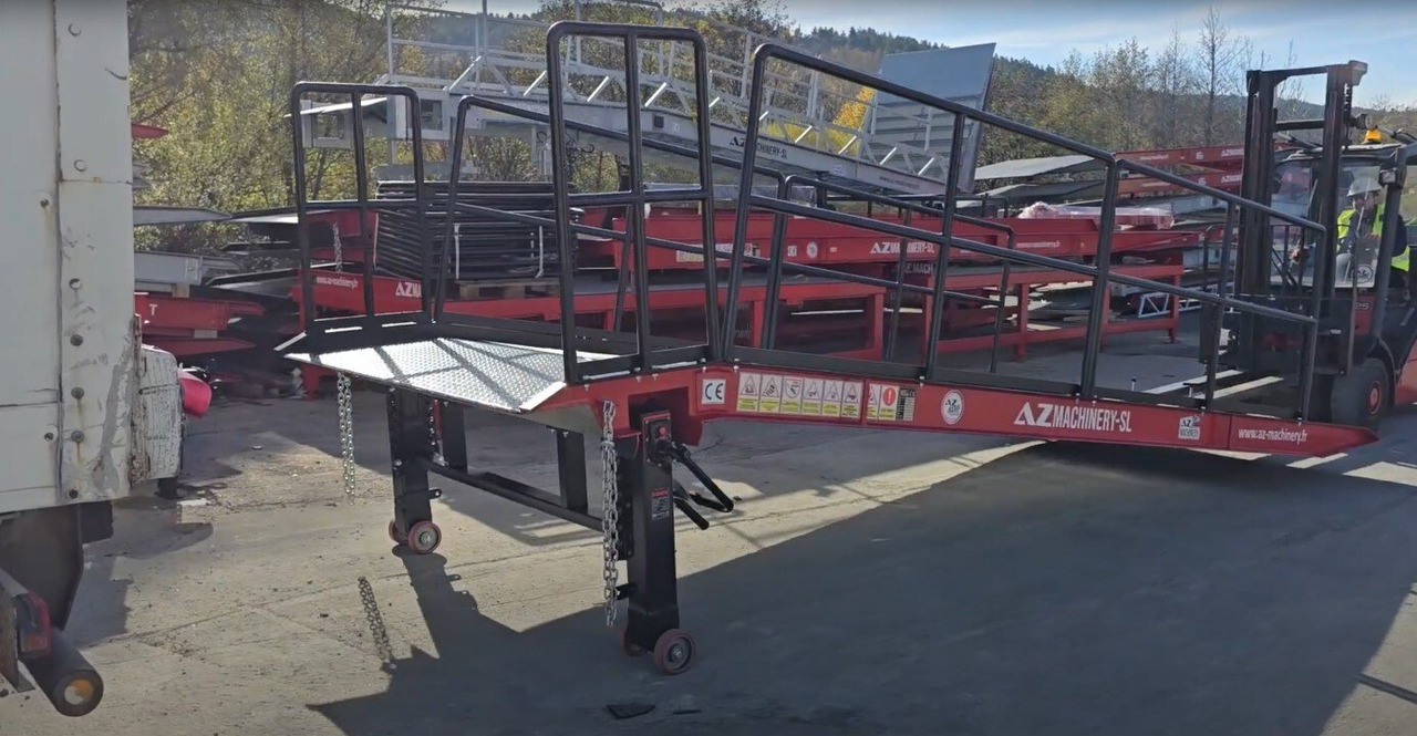 AZ RAMP-PRIME XS-6 . Industrial Mobil Loading Ramp - Verladerampe: das Bild 3 AZ RAMP-PRIME XS-6 . Industrial Mobil Loading Ramp - Verladerampe: das Bild 3