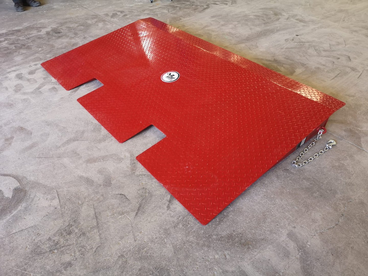 Compact Container access ramp . AZ RAMP - HCRN-06. 6 000 Kg - Verladerampe: das Bild 2 Compact Container access ramp . AZ RAMP - HCRN-06. 6 000 Kg - Verladerampe: das Bild 2