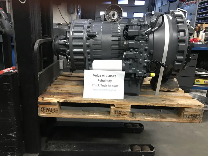 Volvo VT2506PT With or Without retarder / With or without second steering pump - Getriebe: das Bild 2 Volvo VT2506PT With or Without retarder / With or without second steering pump - Getriebe: das Bild 2