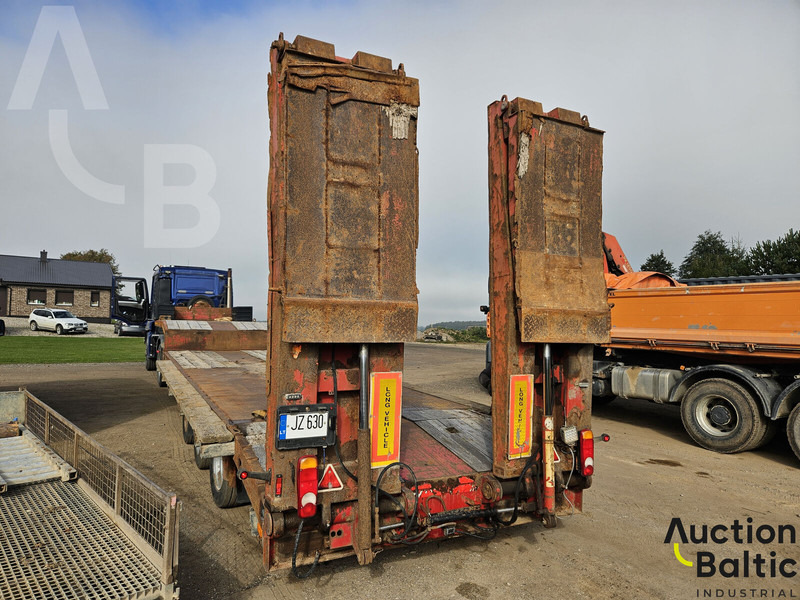 Faymonville STN-30 - Planenauflieger: das Bild 4 Faymonville STN-30 - Planenauflieger: das Bild 4