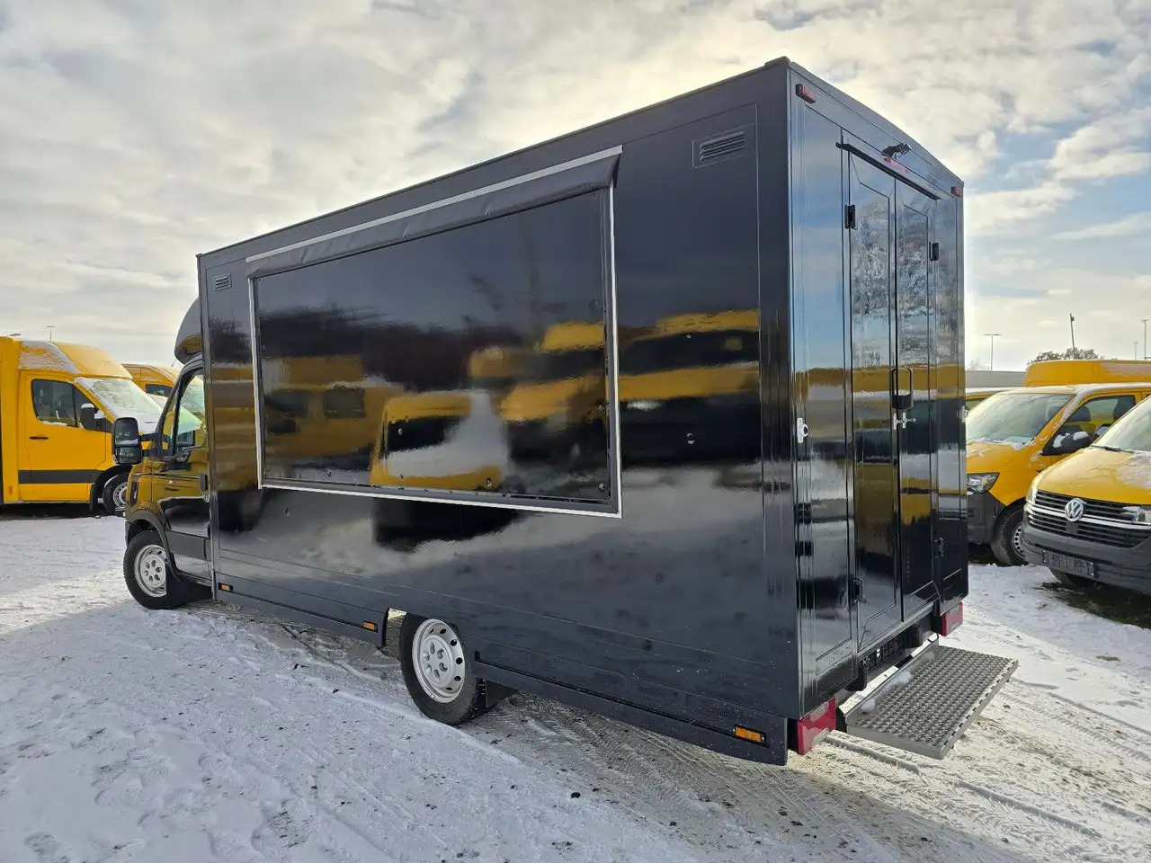 Iveco IS35SI2AA/ FOODTRUCK/Daily - Verkaufsfahrzeug: das Bild 5 Iveco IS35SI2AA/ FOODTRUCK/Daily - Verkaufsfahrzeug: das Bild 5