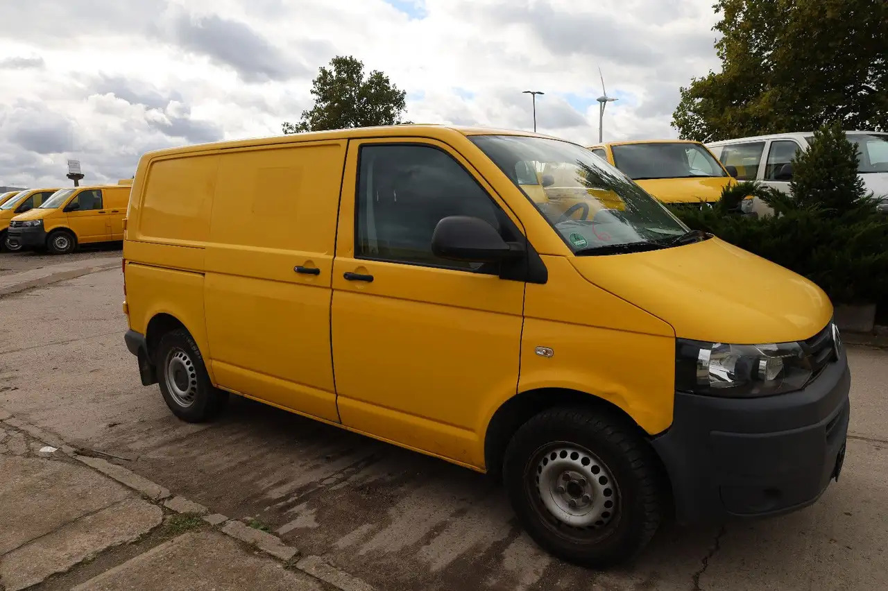 Volkswagen T5 Transporter/ 2.0 TDI/EU5/Flügeltüren - Kastenwagen: das Bild 2 Volkswagen T5 Transporter/ 2.0 TDI/EU5/Flügeltüren - Kastenwagen: das Bild 2