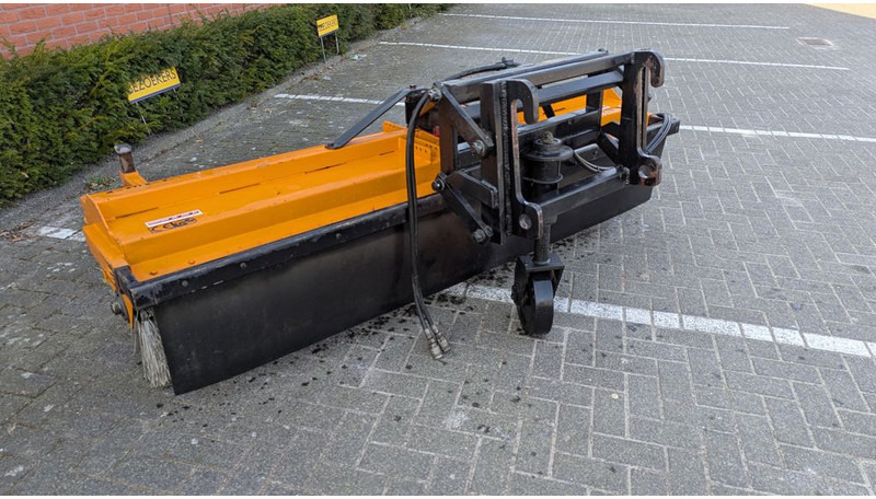 Bema Bema 25 Veegmachine - Reinigungsmaschine: das Bild 5 Bema Bema 25 Veegmachine - Reinigungsmaschine: das Bild 5