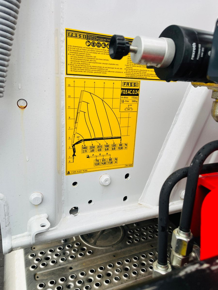 Mercedes-Benz Arocs 1835 4x4 Meiller Fassi F135 Kran Kipper - Kipper, Autokran: das Bild 5 Mercedes-Benz Arocs 1835 4x4 Meiller Fassi F135 Kran Kipper - Kipper, Autokran: das Bild 5