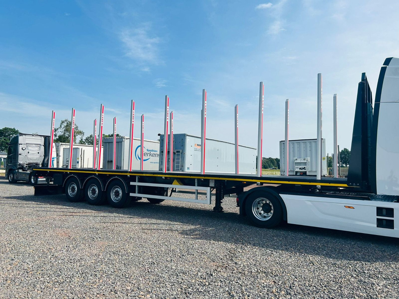 PAVIC PRSH27 Plateau Rungen Schnellwechselsystem - Holzauflieger: das Bild 2 PAVIC PRSH27 Plateau Rungen Schnellwechselsystem - Holzauflieger: das Bild 2