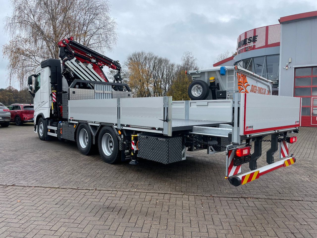 Volvo FH500 6x4 Fassi F545RA 2.27 mit Jib und Winde - Pritsche LKW, Autokran: das Bild 2 Volvo FH500 6x4 Fassi F545RA 2.27 mit Jib und Winde - Pritsche LKW, Autokran: das Bild 2