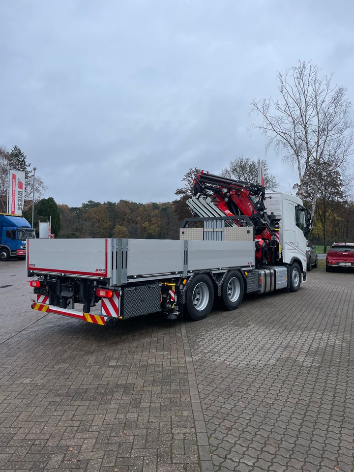 Volvo FH500 6x4 Fassi F545RA 2.27 mit Jib und Winde - Pritsche LKW, Autokran: das Bild 4 Volvo FH500 6x4 Fassi F545RA 2.27 mit Jib und Winde - Pritsche LKW, Autokran: das Bild 4