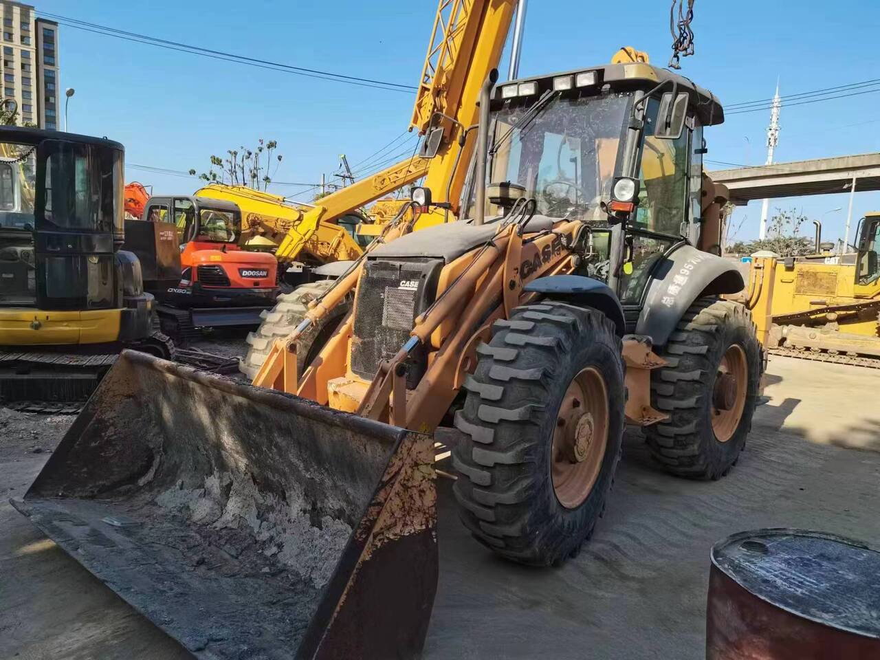 CASE 695 - Baggerlader: das Bild 2 CASE 695 - Baggerlader: das Bild 2