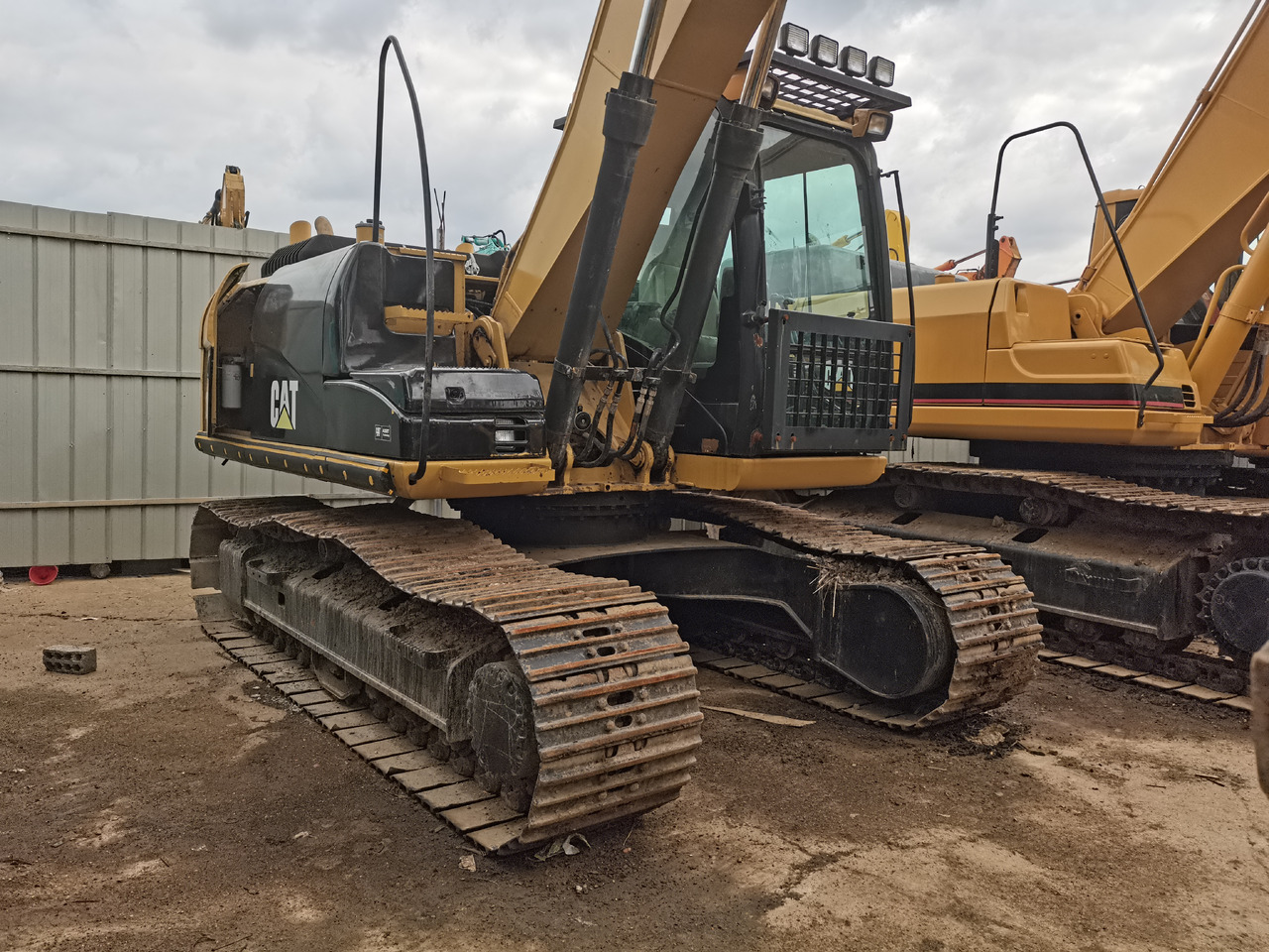 CATERPILLAR 312D2 - Bagger: das Bild 3 CATERPILLAR 312D2 - Bagger: das Bild 3