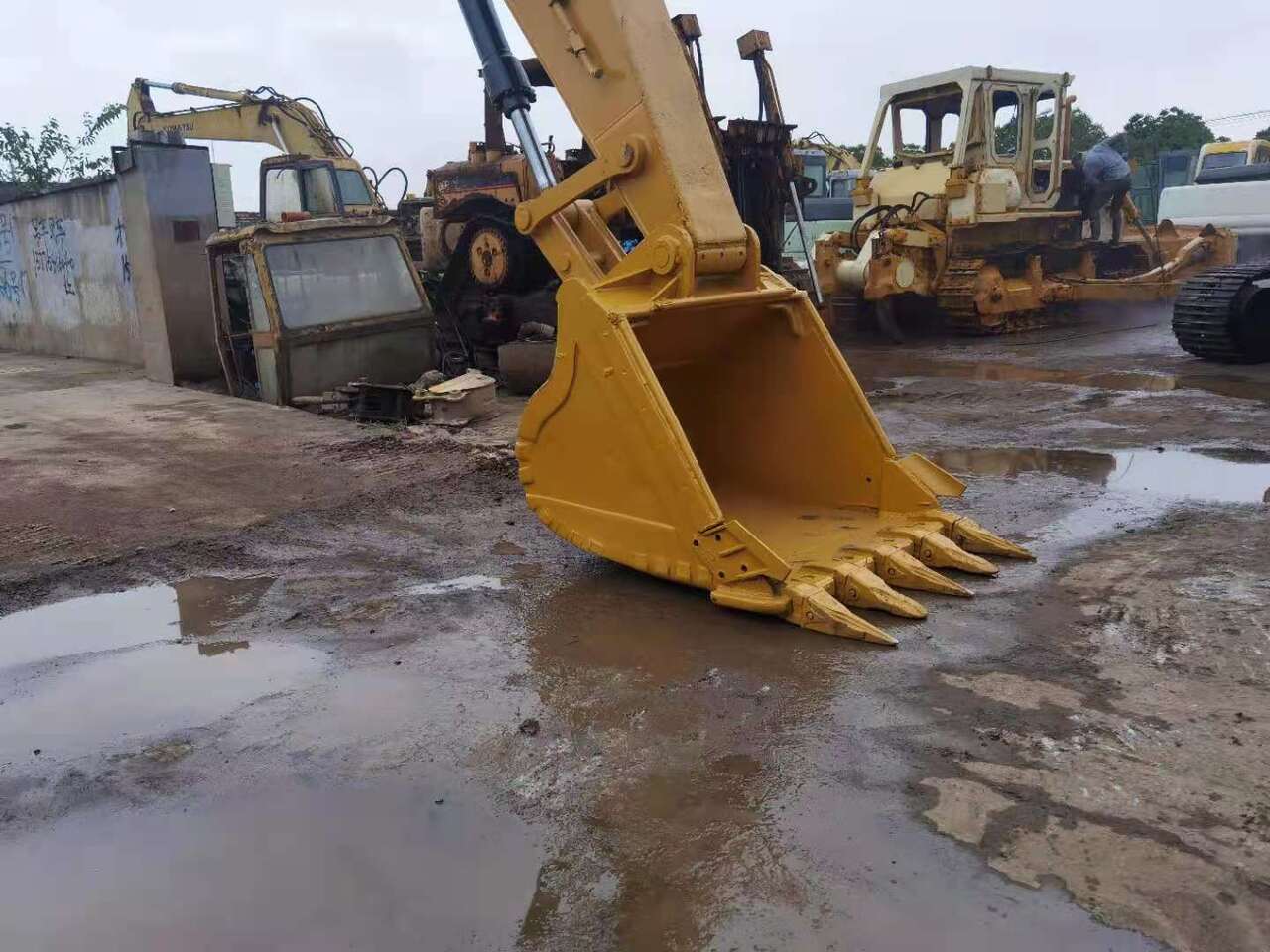 CATERPILLAR 329D - Kettenbagger: das Bild 5 CATERPILLAR 329D - Kettenbagger: das Bild 5