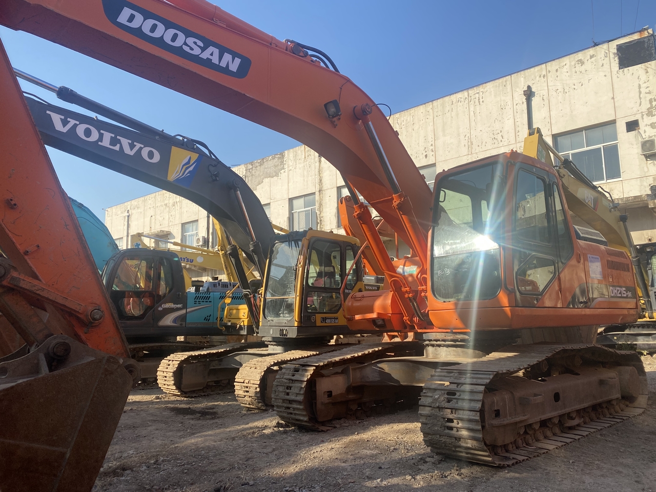 DOOSAN DH215-9E - Kettenbagger: das Bild 2 DOOSAN DH215-9E - Kettenbagger: das Bild 2