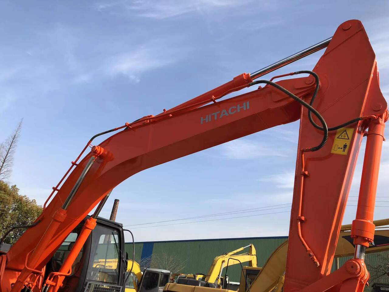 HITACHI ZX240 - Kettenbagger: das Bild 4 HITACHI ZX240 - Kettenbagger: das Bild 4