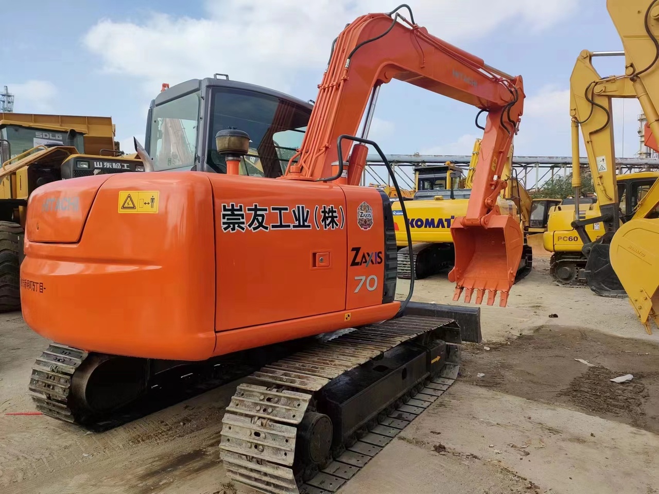HITACHI ZX70 - Minibagger: das Bild 3 HITACHI ZX70 - Minibagger: das Bild 3