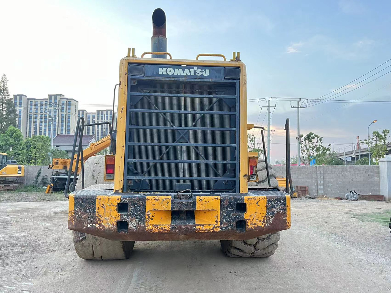 KOMATSU WA600-3 - Radlader: das Bild 4 KOMATSU WA600-3 - Radlader: das Bild 4