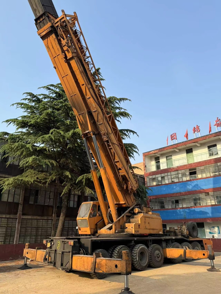 LIEBHERR - Mobilkran: das Bild 1 LIEBHERR - Mobilkran: das Bild 1