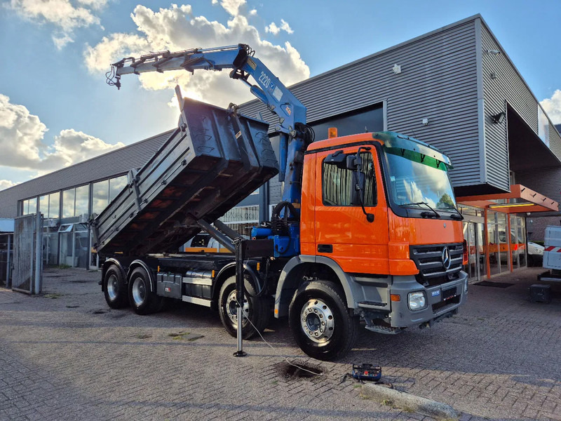 Mercedes-Benz Actros 3241 8X4 Containersysteem/ 20T HMF crane/ Manual - Abrollkipper, Autokran: das Bild 1 Mercedes-Benz Actros 3241 8X4 Containersysteem/ 20T HMF crane/ Manual - Abrollkipper, Autokran: das Bild 1