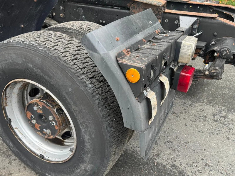 Sattelzugmaschine Scania P113-320 BIG AXLE FULL STEEL SPRING MANUAL GEARBOX: das Bild 8 Sattelzugmaschine Scania P113-320 BIG AXLE FULL STEEL SPRING MANUAL GEARBOX: das Bild 8