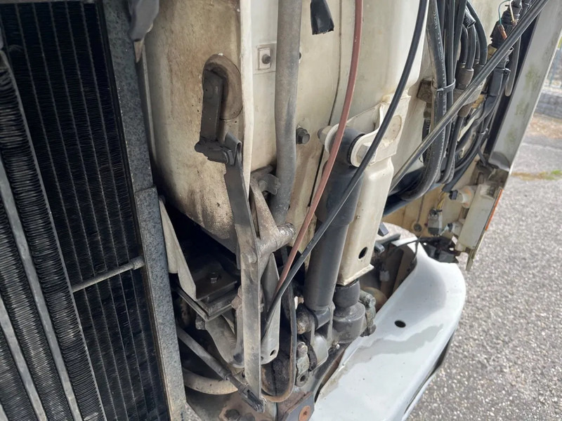 Volvo FL 10.320 4X2 TRUCKHEAD FULL STEEL SUSPENSION - Sattelzugmaschine: das Bild 4 Volvo FL 10.320 4X2 TRUCKHEAD FULL STEEL SUSPENSION - Sattelzugmaschine: das Bild 4